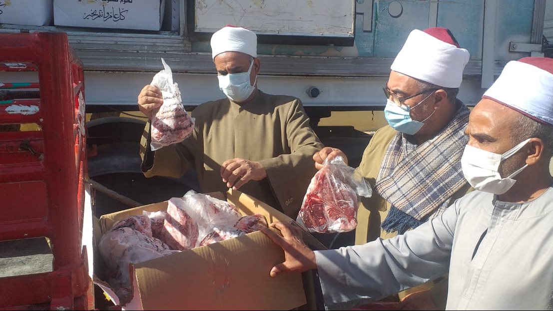 توزيع لحوم الأضاحي