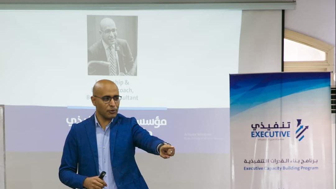 النائب علاء مصطفى عضو مجلس الشيوخ