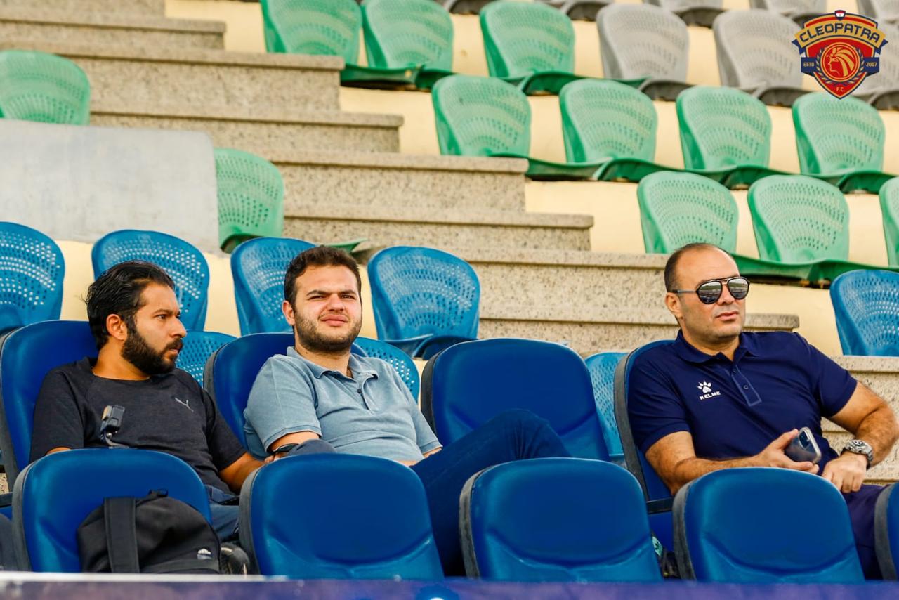 طارق أبو العينين 