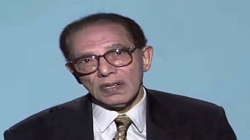 الدكتور مصطفى محمود