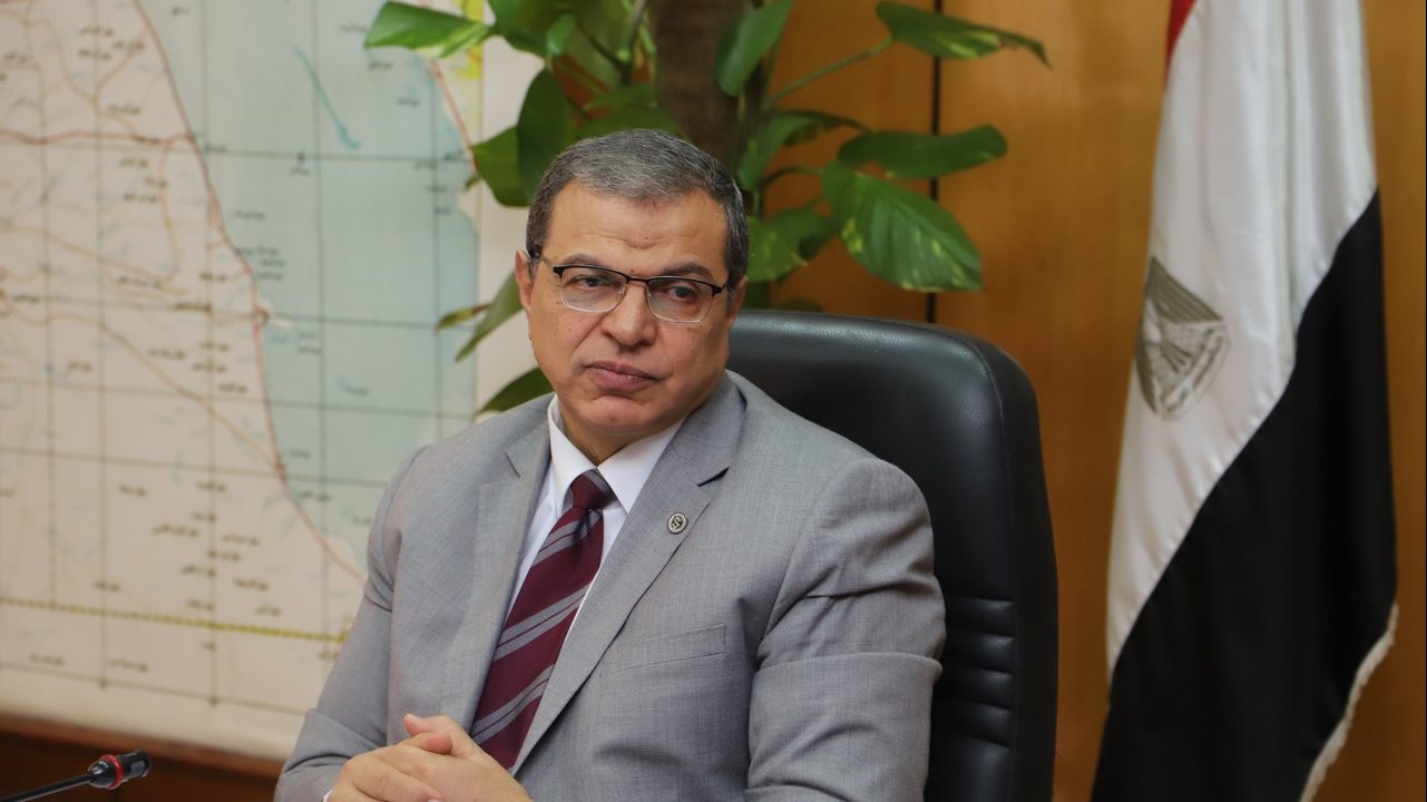 وزير القوي العاملة 