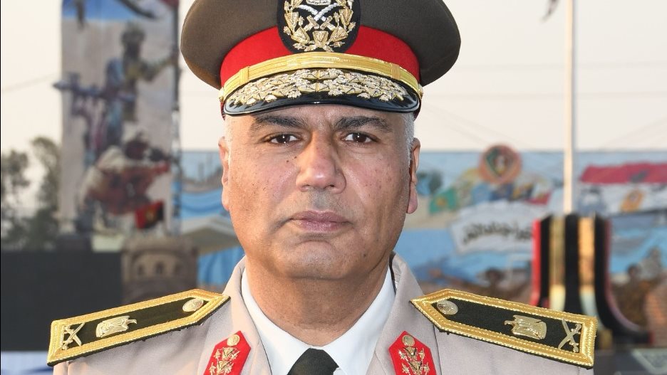 اللواء إسماعيل محمد كمال مدير الكلية الفنية العسكرية