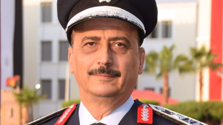 اللواء طيار أركان علي حسن علي مدير الكلية الجوية