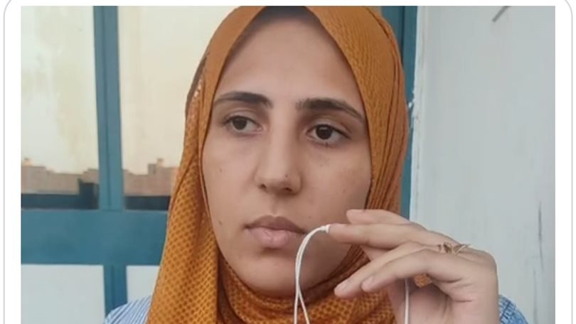والدة الطفلة 