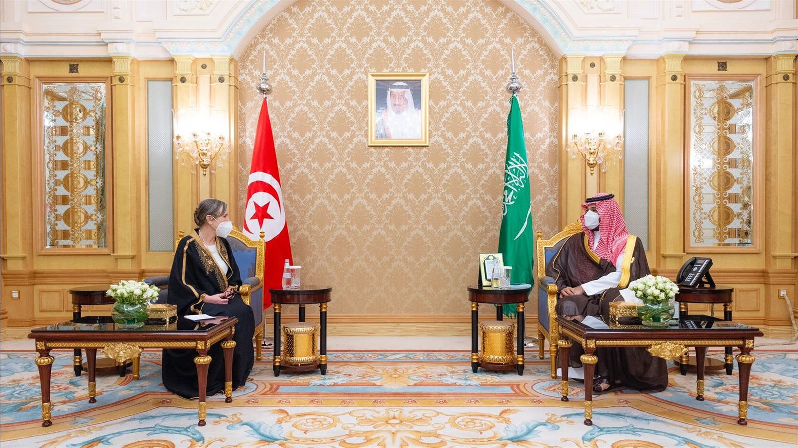 ولي العهد السعودي يلتقي رئيسة الحكومة التونسية