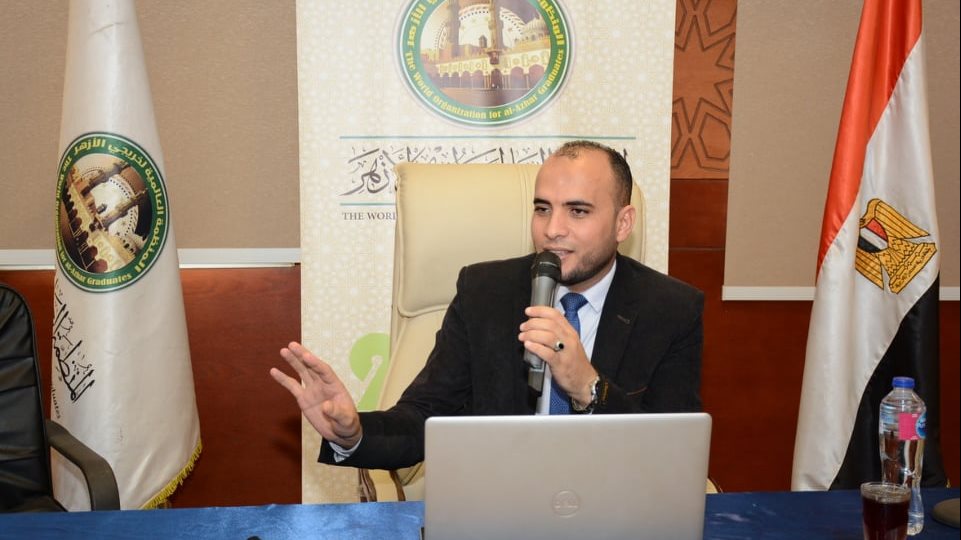 أزهري للطلاب الوافدين: الفكر المغلوط يؤدي إلى تدمير الإنسان 