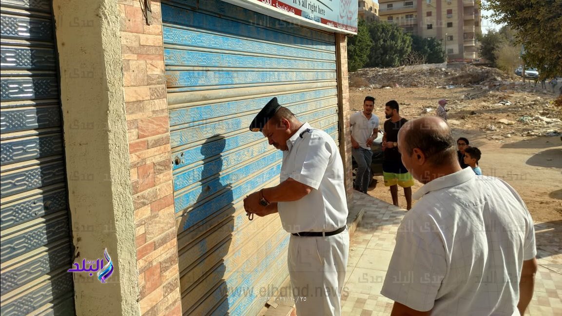 غلق وتشميع ٢٠ مقهى ومطعم ومحل مخالف