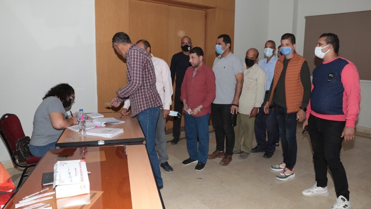  قافلة تطعيم الديوان العام والوحدات المحلية  بلقاح كورونا