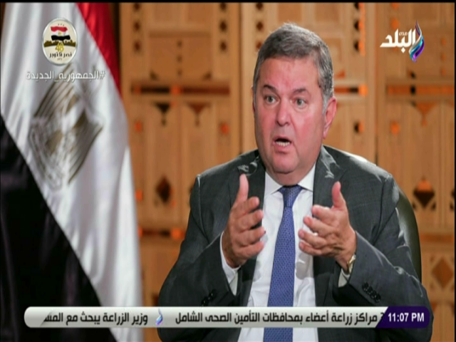 هشام توفيق، وزير قطاع الأعمال