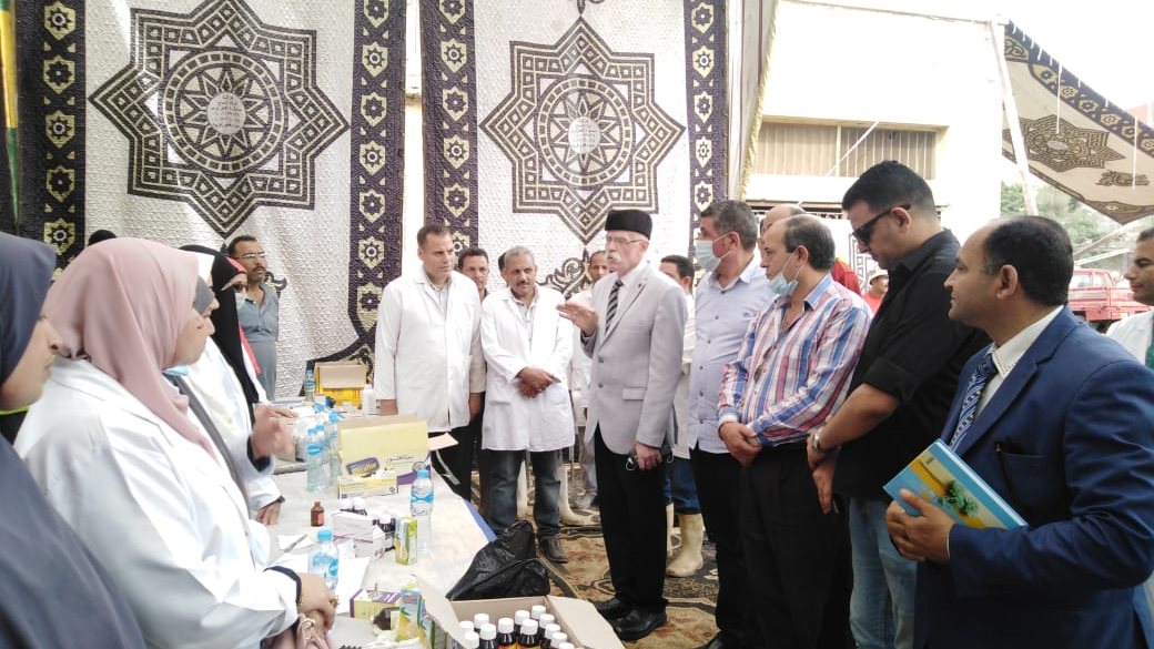 الطب البيطري بالغربية يدشن قافلة بيطرية لخدمة المربين بقرية 