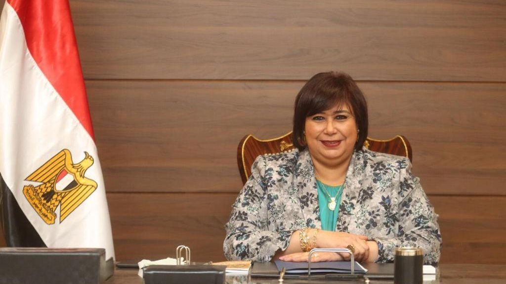 إيناس عبد الدايم وزيرة الثقافة