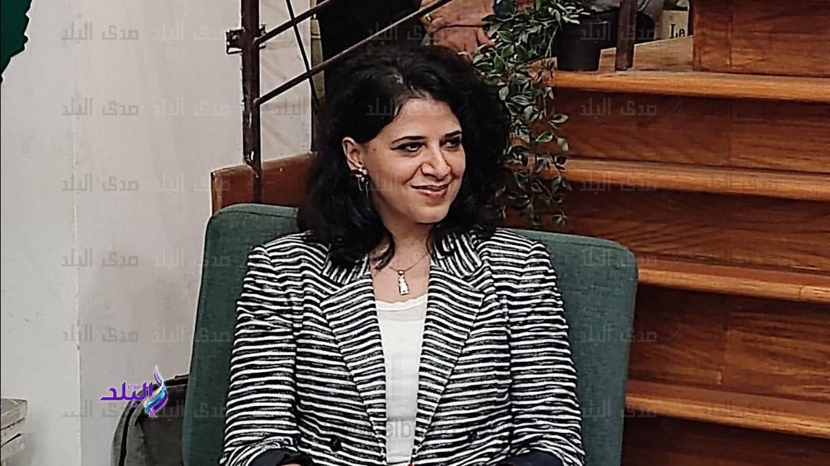 الكاتبة الكويتية بثينة العيسى