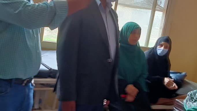 رئيس مدينة الفشن يزور المرضي