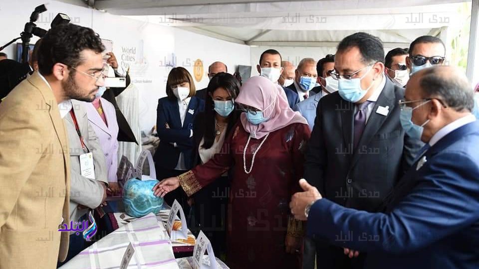 رئيس الوزراء يتفقد المعرض الرسمي ليوم المدن العالمي 2021 بال