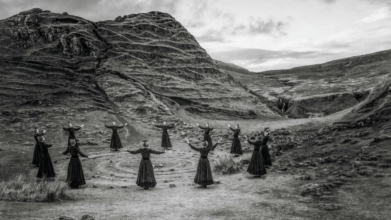 أعمال فنية عن السحر (1)