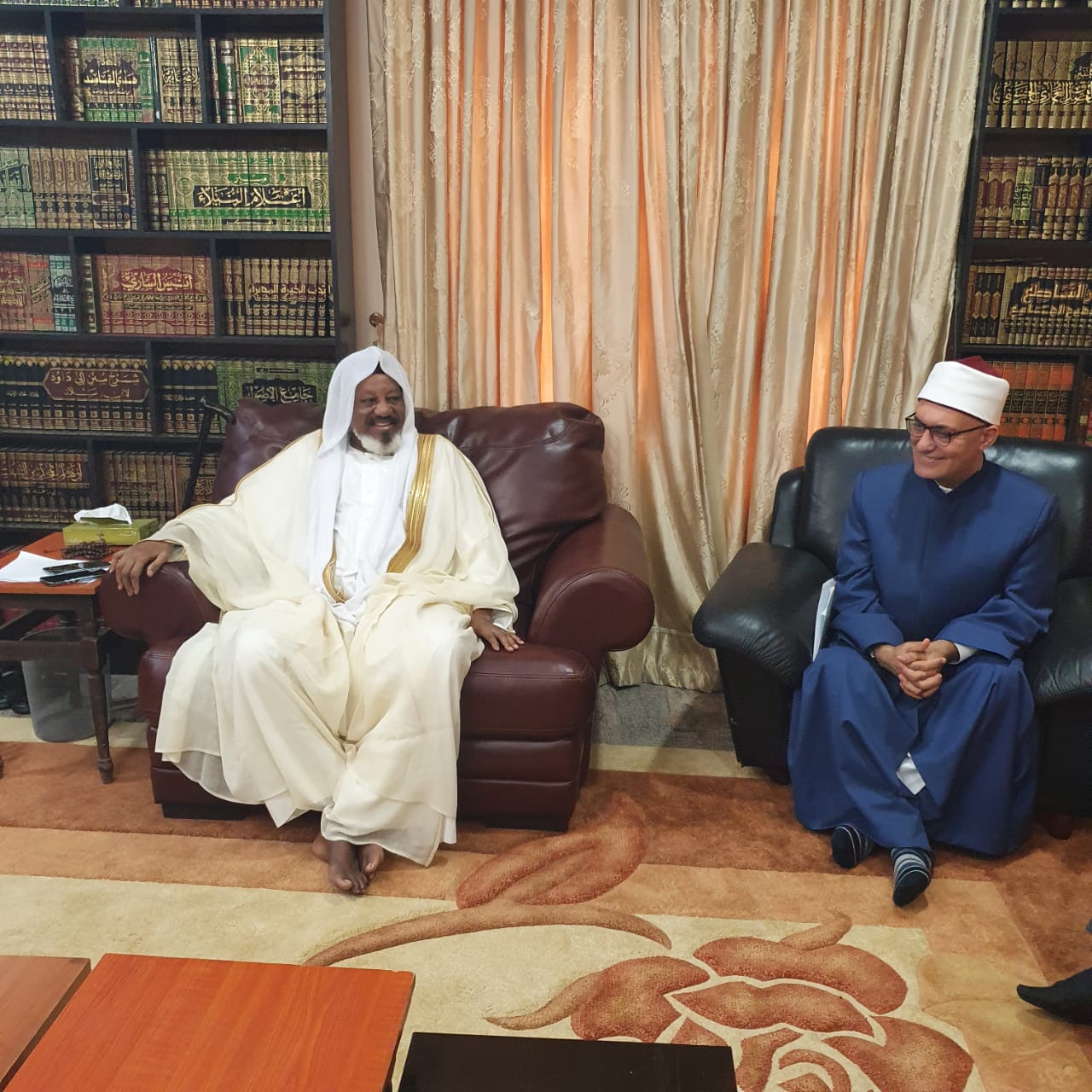الدكتور نظير عياد مع مفتي نيجيريا 