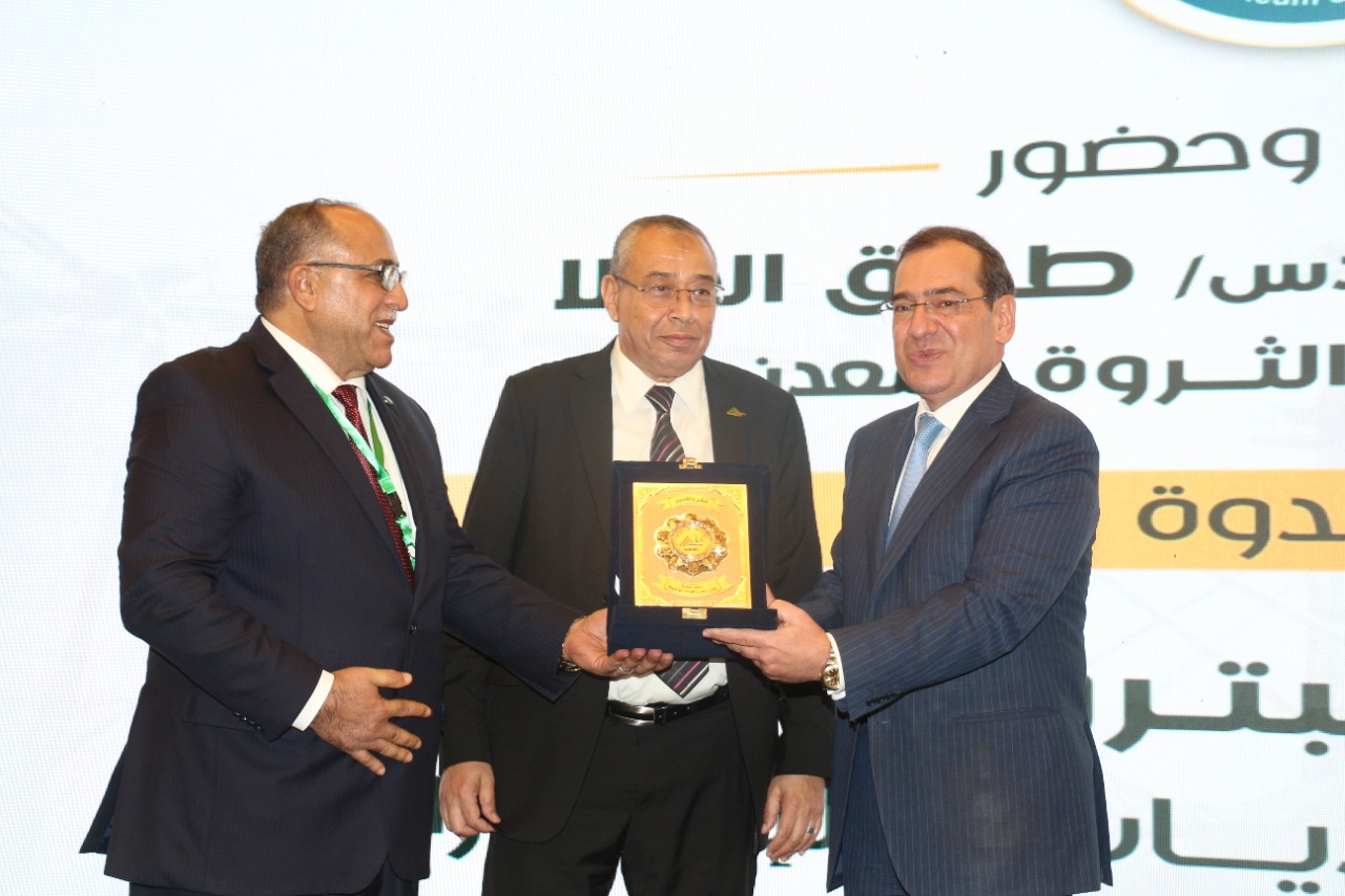 جانب من الندوة