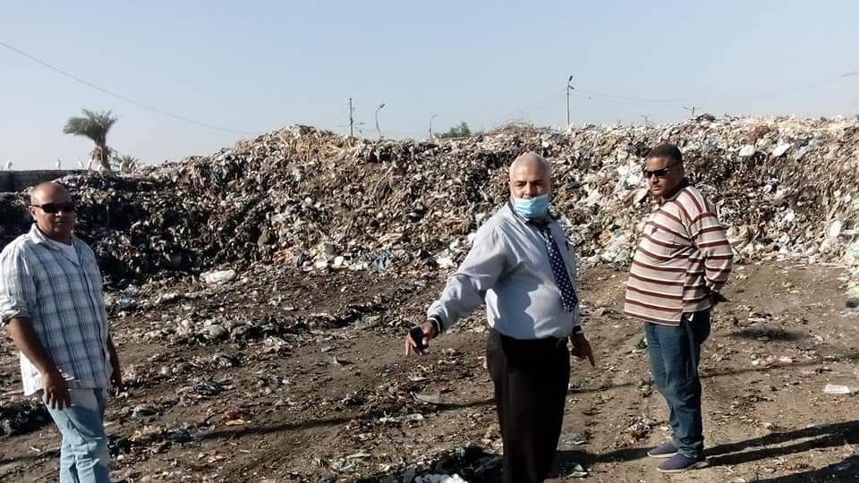 إخلاء المقلب الوسيط لمدينة المنيا 