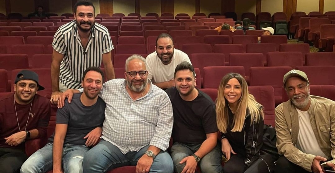 مسرحية "عائلة تس"