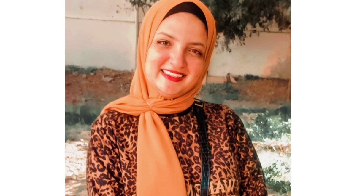 الفنانة منار هشام 