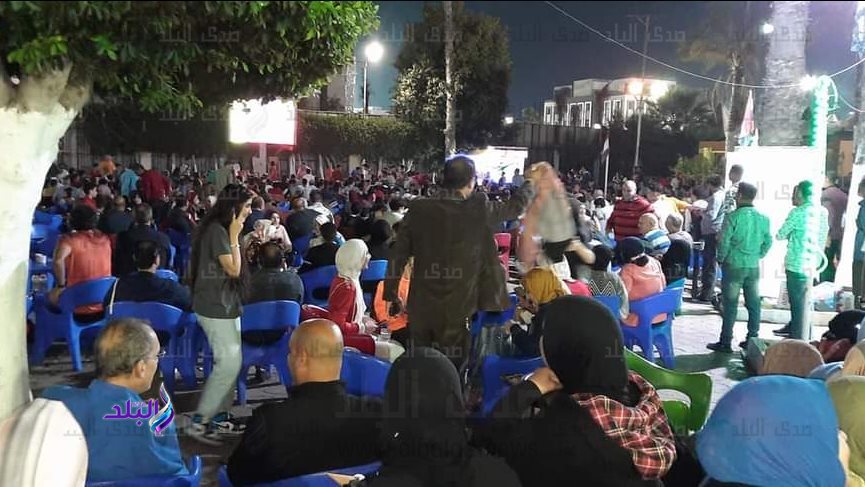 أثناء مشاهدة المباراة