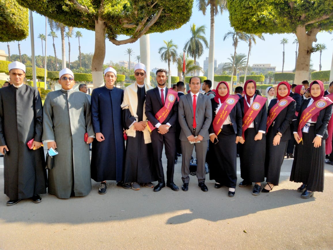 طلاب جامعة الأزهر يشاركون في ملتقى " بالعلم والعمل نبني مصر"