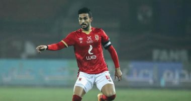 أيمن أشرف مدافع فريق الأهلي