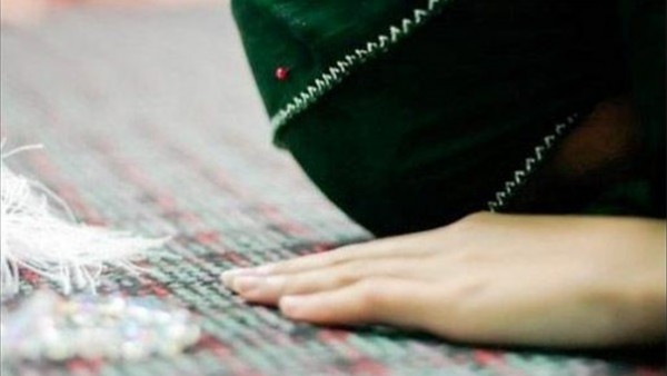 صلاة العصر سرا أم جهرا