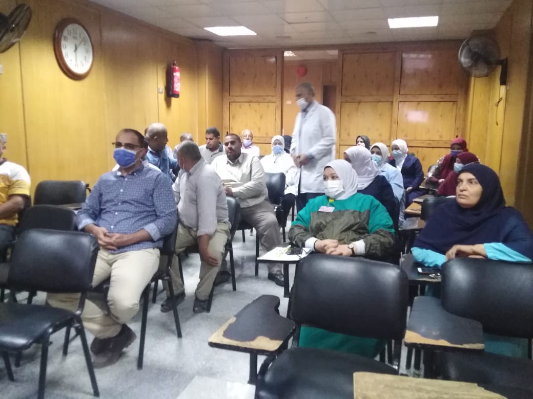 فعاليات البرنامج التدريبي للعاملين بفرع هيئة التأمين الصحي 