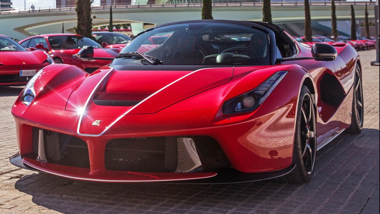 سيارة فيراري LaFerrari