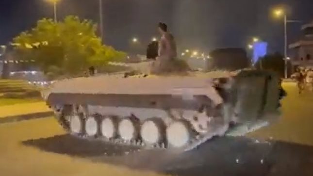 دبابة