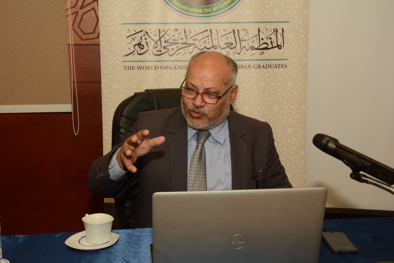 الدكتور إبراهيم الهدهد