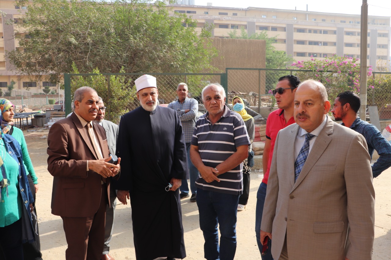 وكيل الأزهر ورئيس الجامعة في جولة بالمدينة الجامعية 