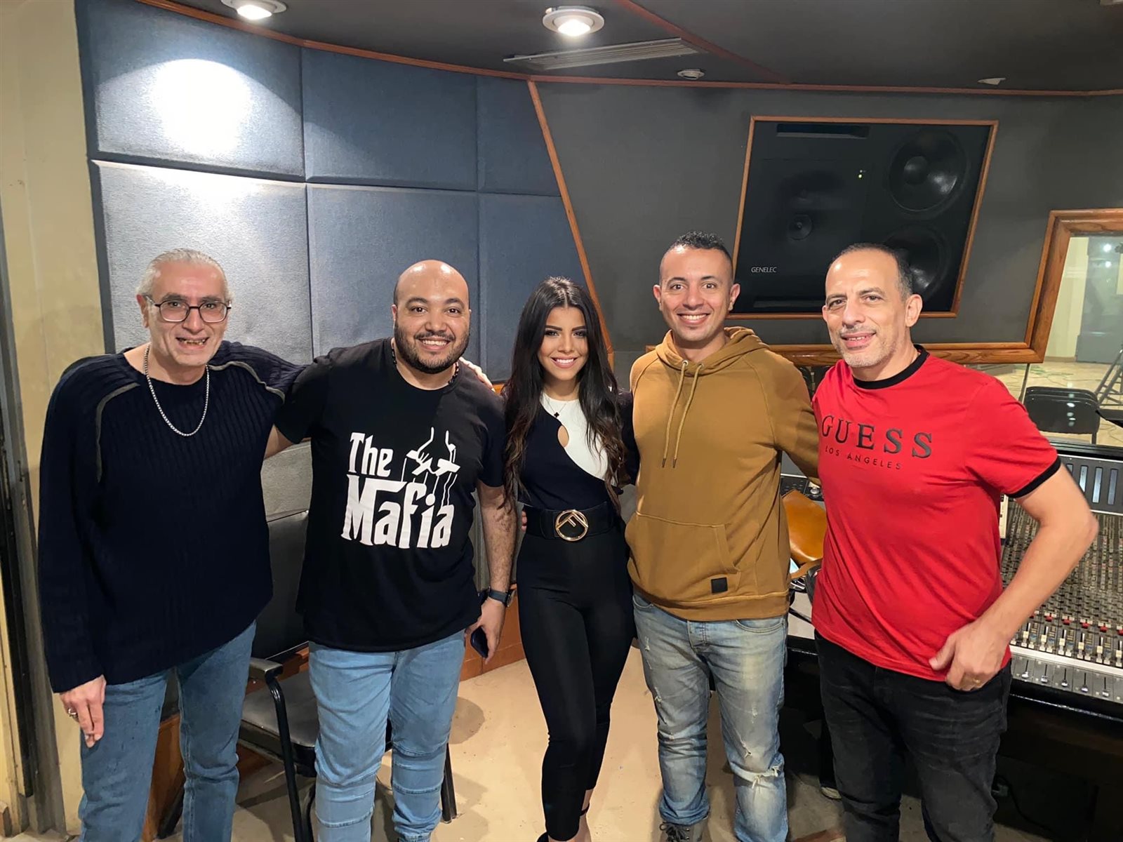 فريق عمل الاغنية الجديدة