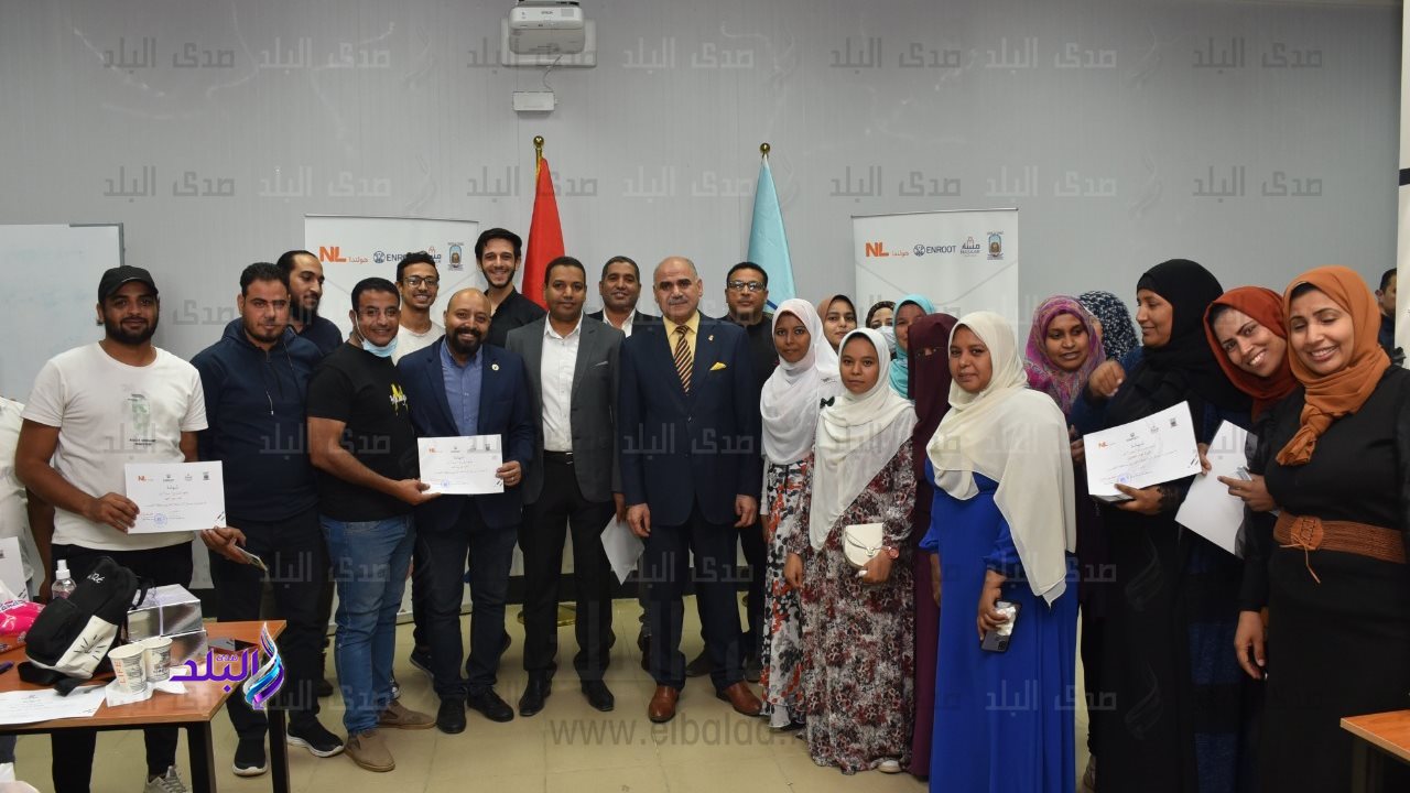 رئيس جامعة الأقصر يشهد ختام دورة تدريبية لريادة الأعمال 