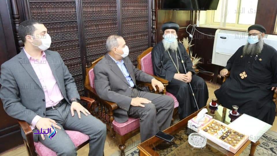 محافظ كفر الشيخ لدى استقباله الأنبا ماركوس