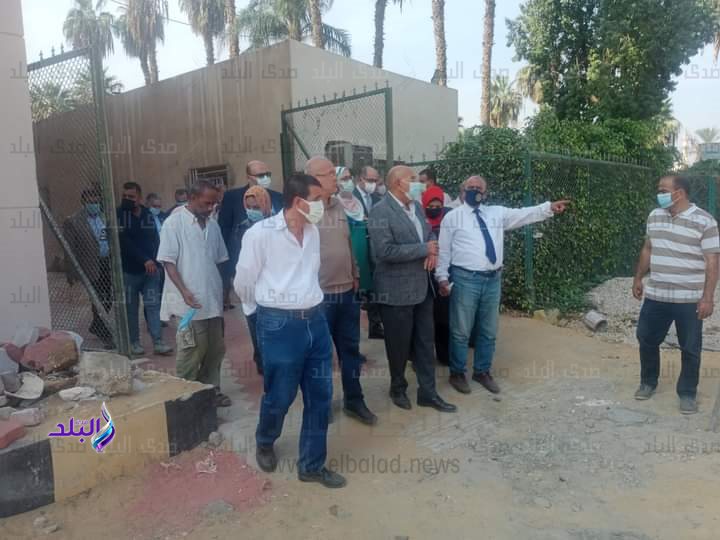 جانب من الجولة التفقدية لنواب رئيس جامعة عين شمس  بكلية الزراعة