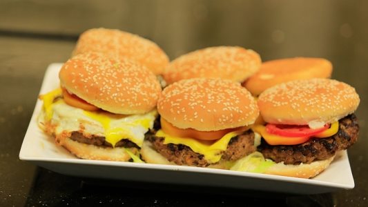 طريقة عمل برجر بيتي  طريقة عمل برجر بيتي