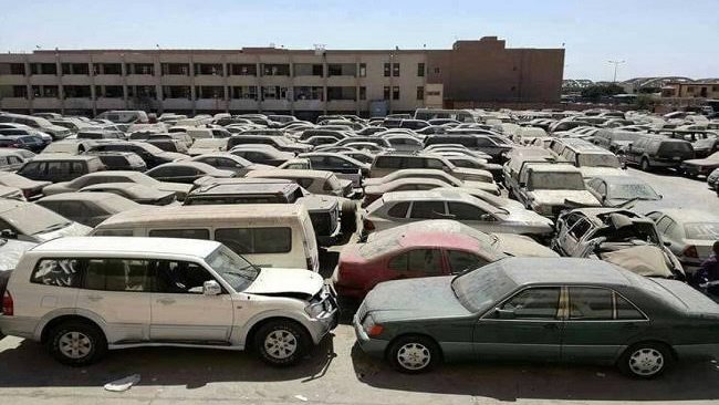 سيارات مخزنة