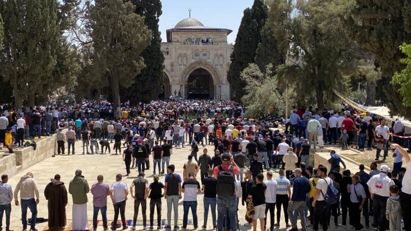  60 ألفا يؤدون صلاة الجمعة والاستسقاء في المسجد الأقصى