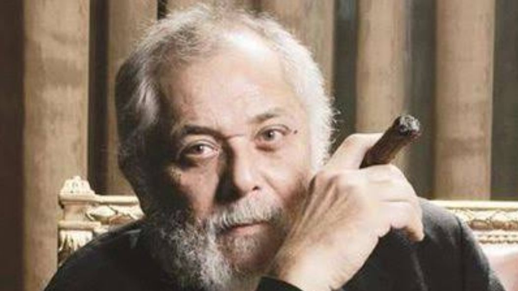 محمود عبد العزيز 