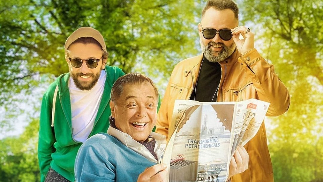 محمود عبد العزيز وكريم ومحمد