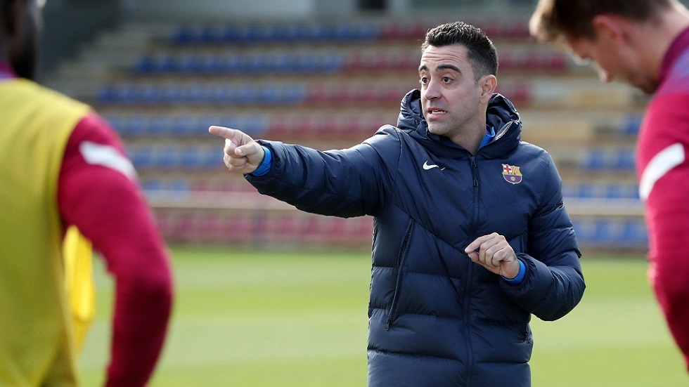 تشافي هيرنانديز المدير الفني لفريق برشلونة