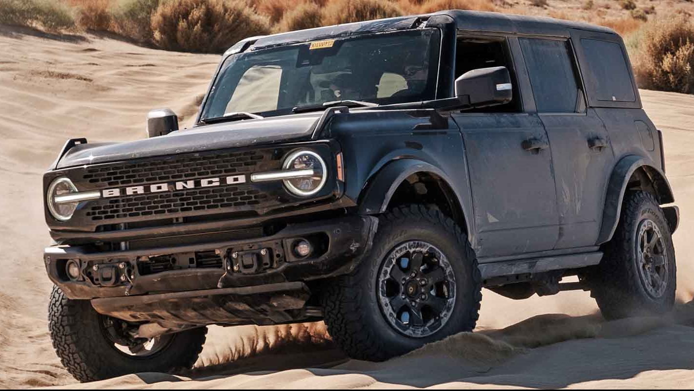 سعر ومواصفات فورد Bronco موديل 2021 في الامارات