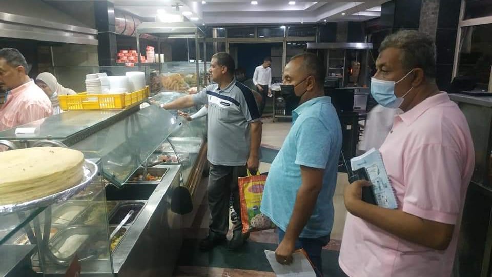 حملات مكبرة على المطاعم في الإسكندرية