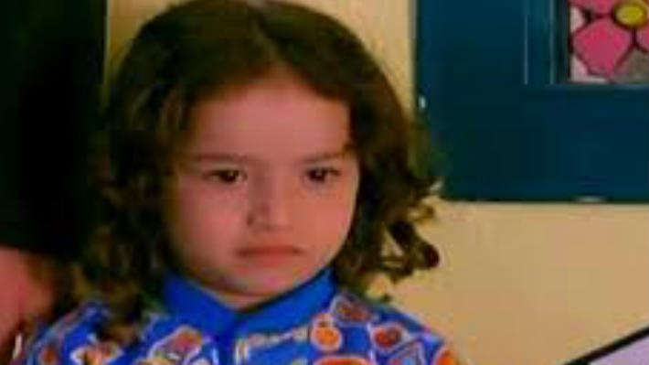 الفنانة مها عمار طفلة فيلم خالتي فرنسا 