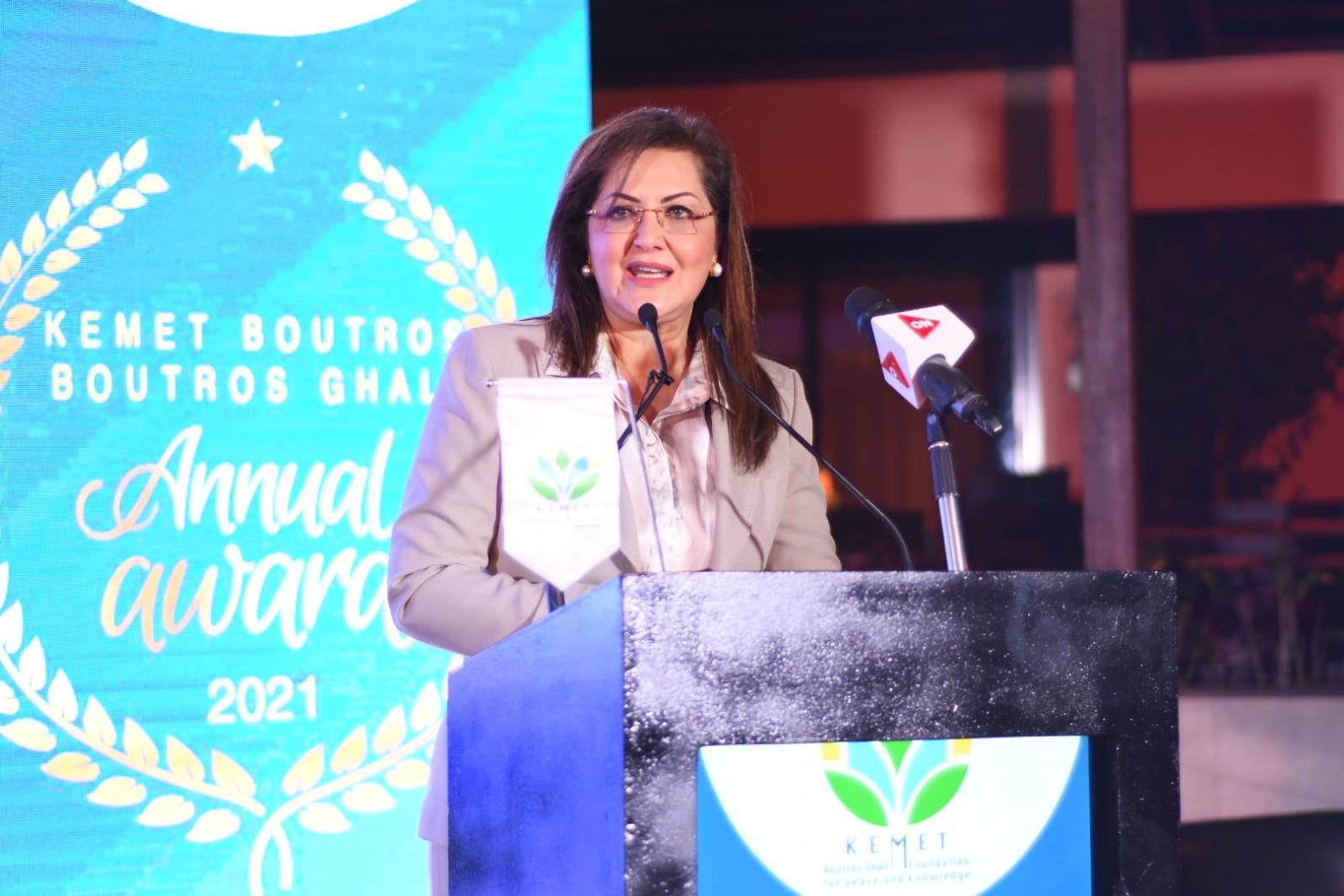 وزيرة -التخطيط