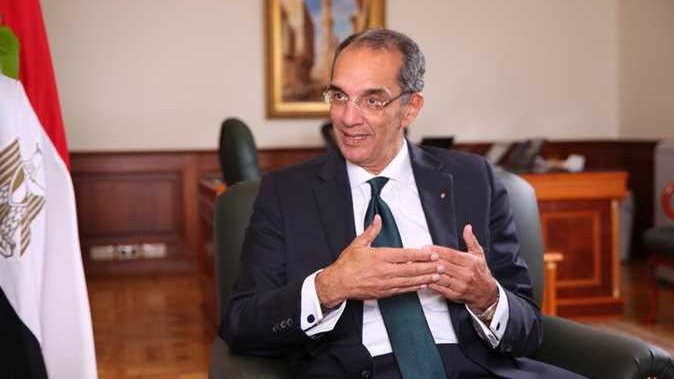 وزير الاتصالات 