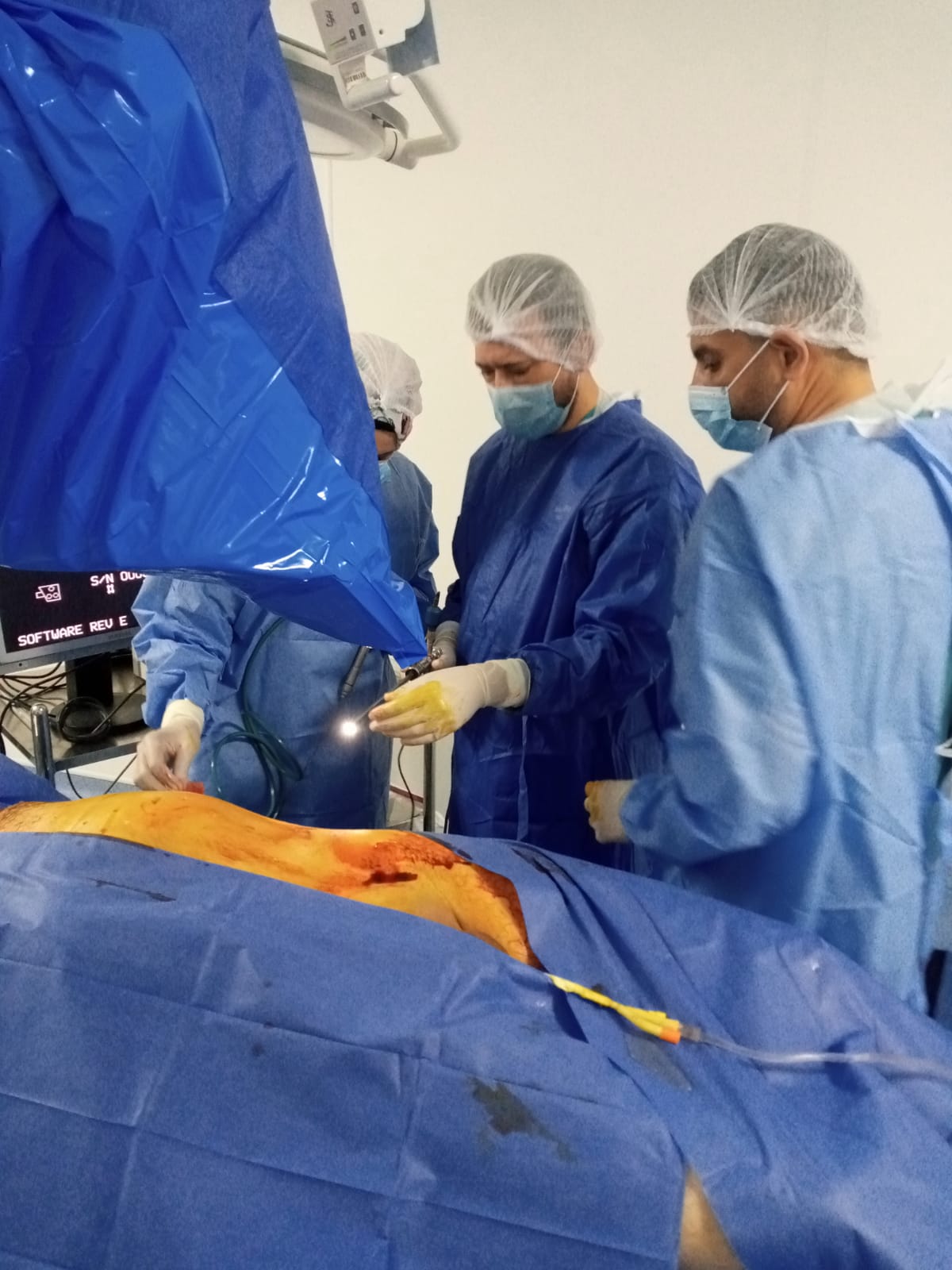 الفريق الطبى