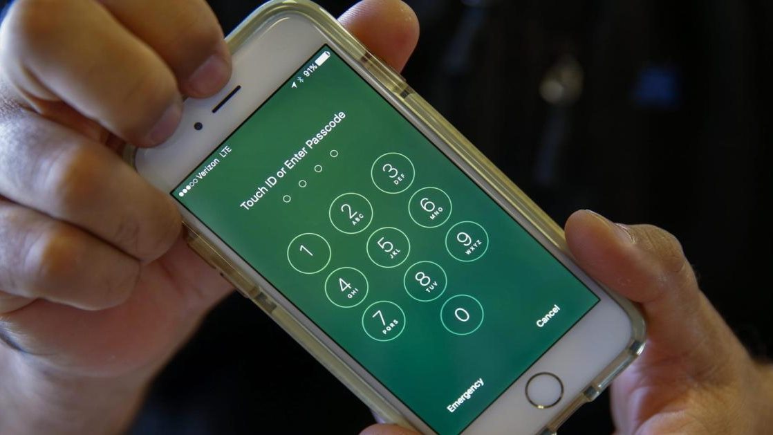 فك تشفير الهواتف الذكية 